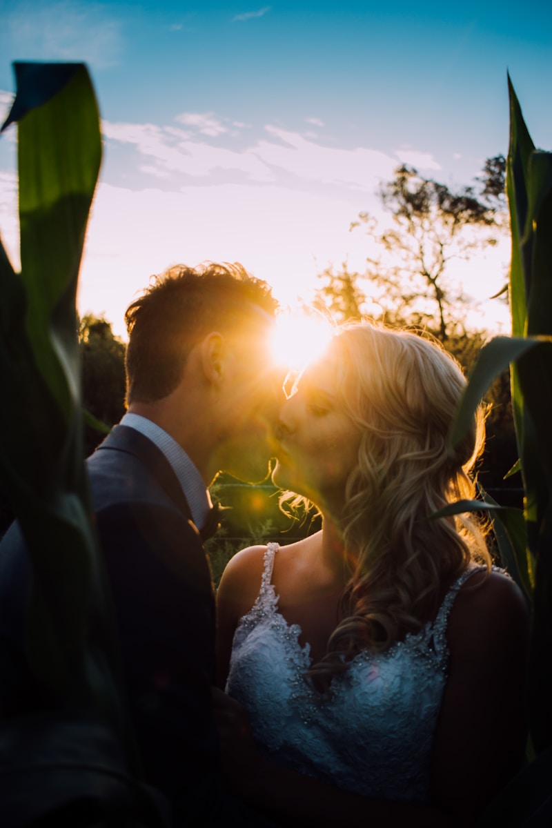 Die Evolution der Hochzeitskleider für die unterschiedlichsten Körperformen im Lauf der Geschichte